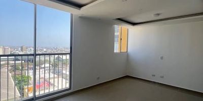 Si buscas un lugar tranquilo y cómodo para vivir en Barranquilla, no puedes dejar pasar esta oportunidad. En un edificio moderno y seguro, encontrarás este hermoso apartamento en venta con una ubicación privilegiada en el Atlántico.

Con una generosa área construida de 54 M2 y privada de igual medida, este acogedor apartamento cuenta con dos cómodas  alcobas y dos baños completos, perfecto para una familia pequeña.

Además de sus características básicas, este apartamento también ofrece beneficios únicos como la aceptación de mascotas, armarios empotrados en cada habitación y la comodidad de tener un baño en la habitación principal. Además, cuenta con una moderna barra estilo americano y un espacio dedicado a biblioteca o estudio para trabajar o relajarse en un ambiente tranquilo.

El apartamento cuenta con doble ventana, lo que brinda aislamiento acústico y térmico. El suelo de cerámica en todas las áreas le da a la propiedad un toque de elegancia y facilidad de mantenimiento. Además,