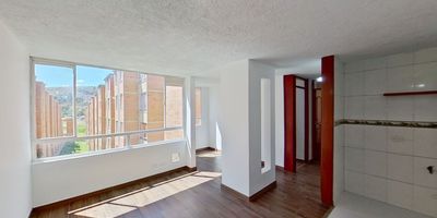 Apartamento en venta de 44m2, con vista interior, ubicado en un 4to piso Torre 7 Apto 401, acceso por escaleras. Consta de 2 habitaciones, 1 baño, sala comedor, cocina y zona de lavandería. Tiene piso cerámico en todas sus zonas. El conjunto cuenta con zona social, salón comunal, zonas verdes y vigilancia privada las 24 horas. Cerca a centro comercial Ventura Terreros; cerca a almacenes de cadena supermercados y tiendas de barrio; Cerca a colegio Julio César Turbay Ayala; Cerca a paraderos de transporte público; Vías de acceso por la Calle 38 y Carrera 16 Este. NID 17085408874