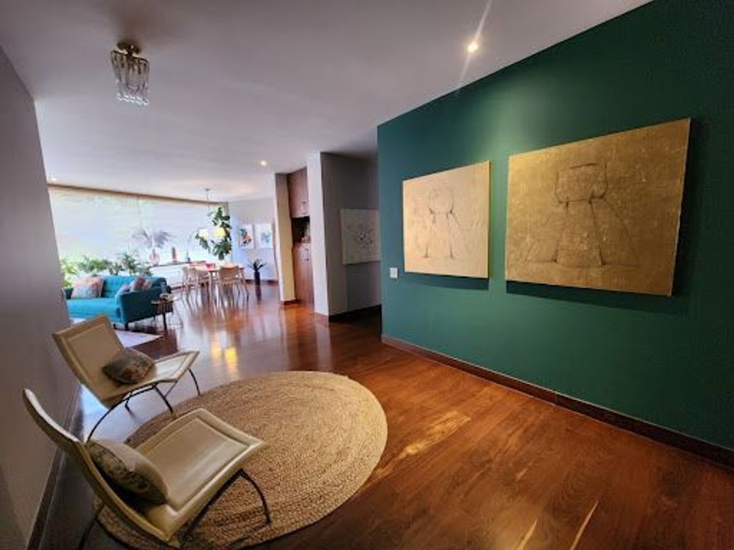 Apartamento de 2 alcobas en venta en Chico Oriental, Bogotá, 157 m² · foto 6 de 20