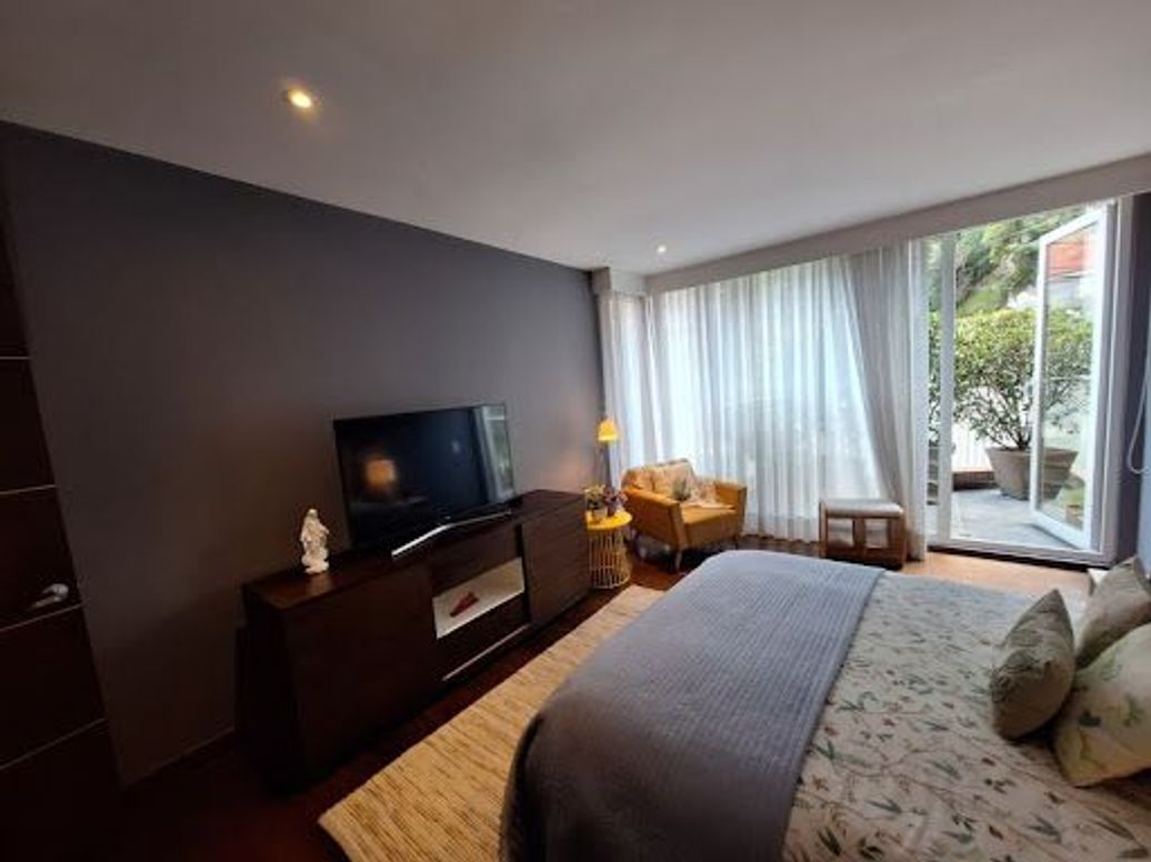 Apartamento de 2 alcobas en venta en Chico Oriental, Bogotá, 157 m² · foto 11 de 20
