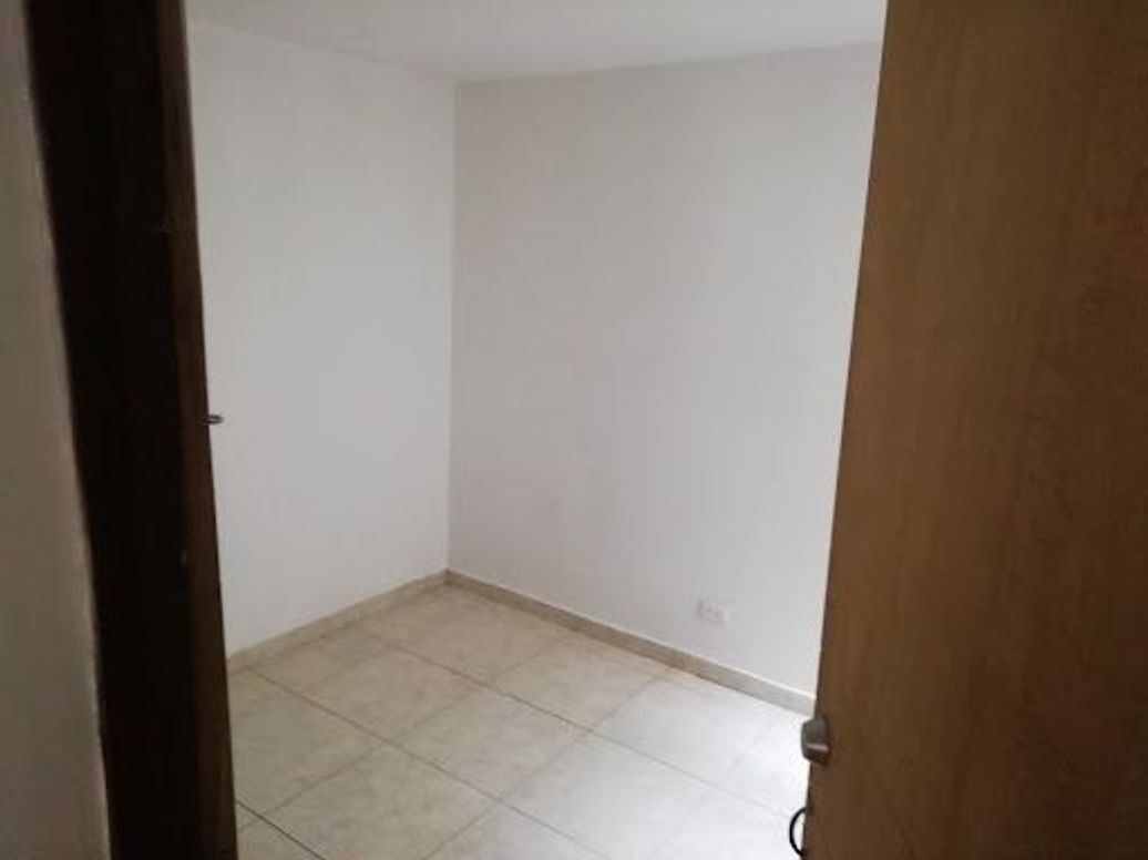 Casa de 8 alcobas en venta en Nuevo Corinto El Rincón, Bogotá, 240 m² · foto 9 de 20