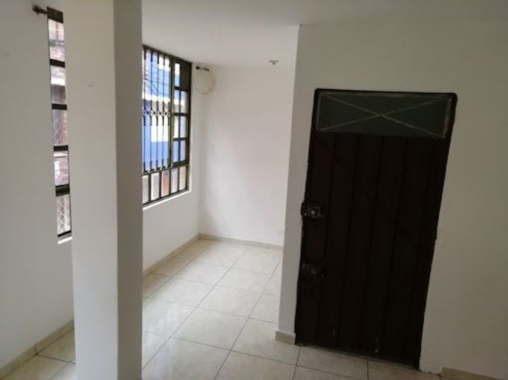 Casa de 8 alcobas en venta en Nuevo Corinto El Rincón, Bogotá, 240 m² · foto 7 de 20