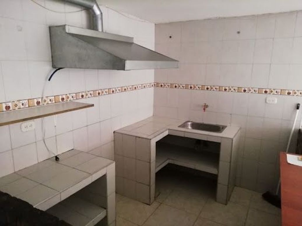 Casa de 8 alcobas en venta en Nuevo Corinto El Rincón, Bogotá, 240 m² · foto 11 de 20