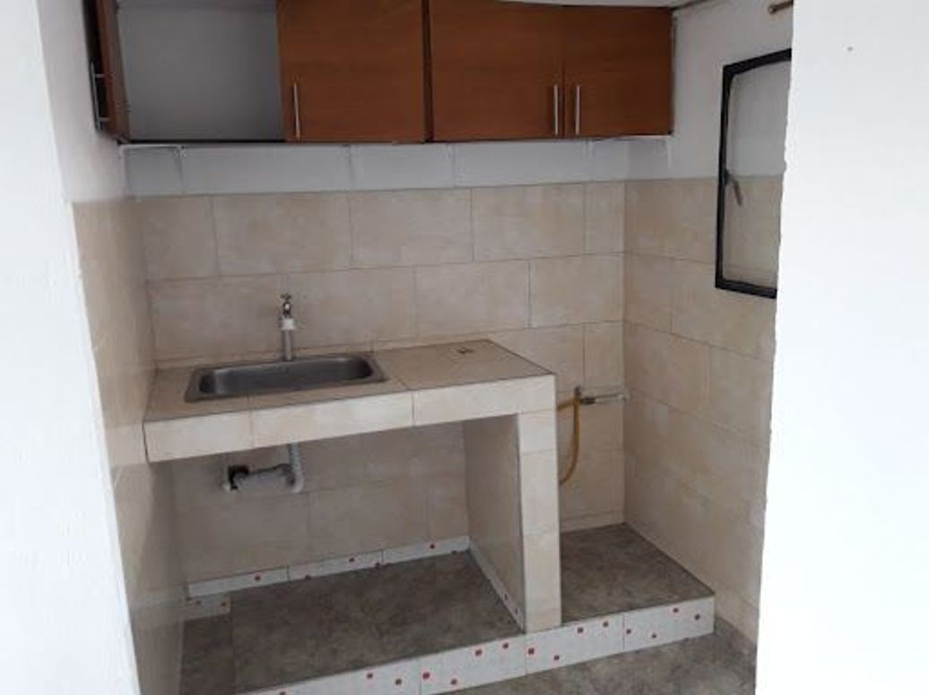 Casa de 8 alcobas en venta en Nuevo Corinto El Rincón, Bogotá, 240 m² · foto 3 de 20