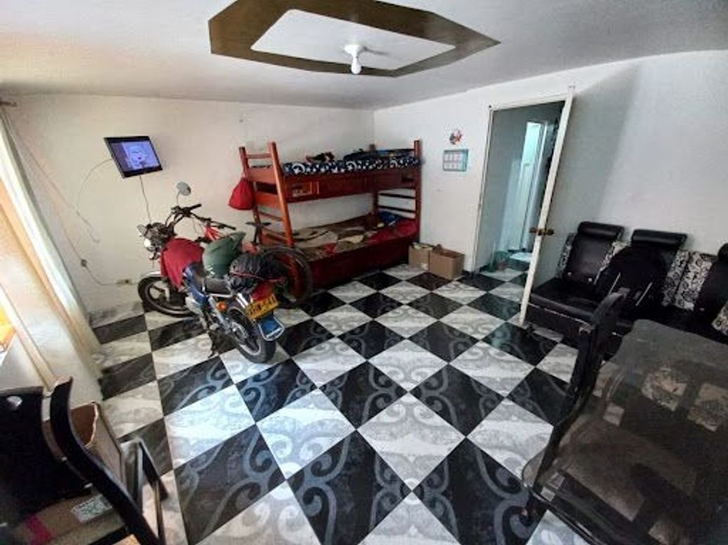 Casa de 7 alcobas en venta en Meissen, Bogotá, 336 m² · foto 2 de 20