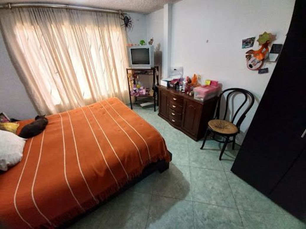 Casa de 7 alcobas en venta en Meissen, Bogotá, 336 m² · foto 10 de 20