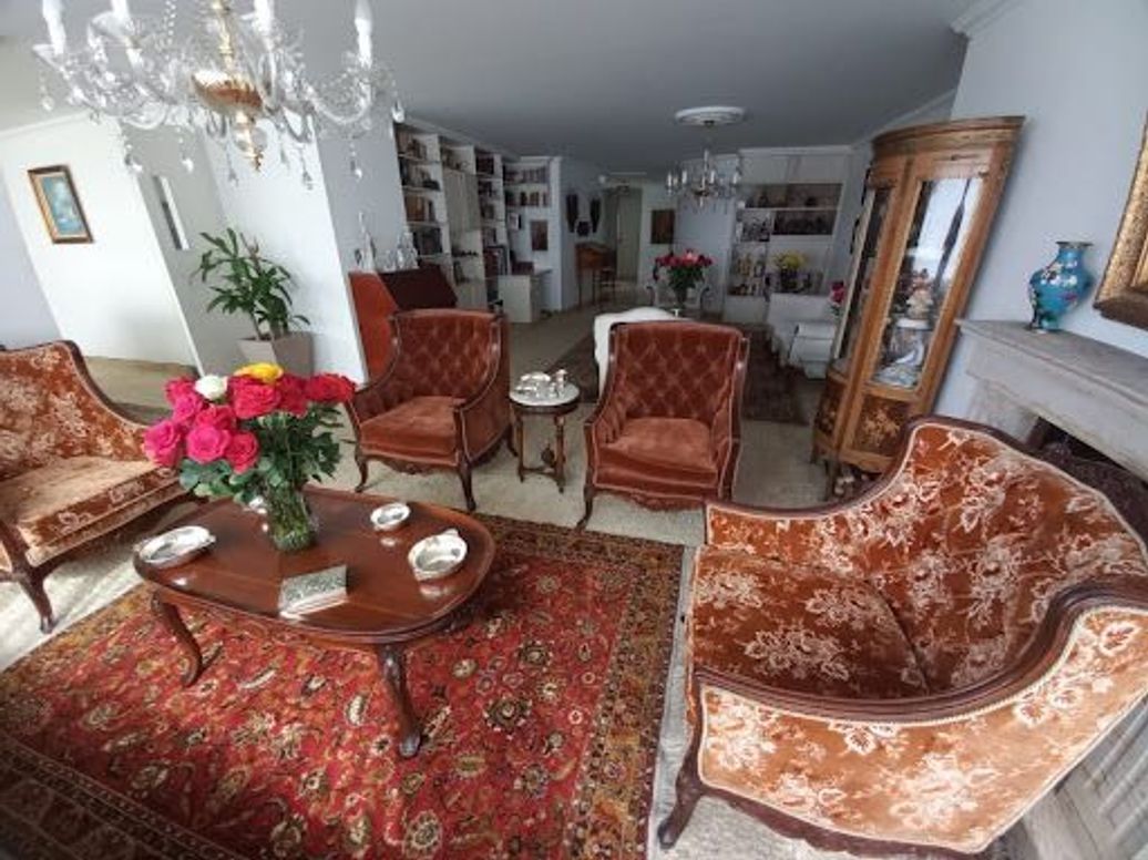 Apartamento de 3 alcobas en venta en Los Rosales, Bogotá, 188 m² · foto 6 de 20