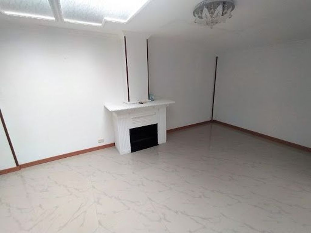 Apartamento de 4 alcobas en venta en El Contador, Bogotá, 138 m² · foto 9 de 20