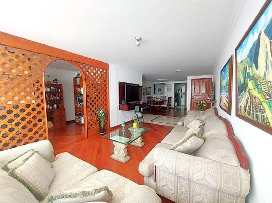 Apartamento de 2 alcobas en venta en Santa Paula, Bogotá, 126 m² · foto 6 de 20
