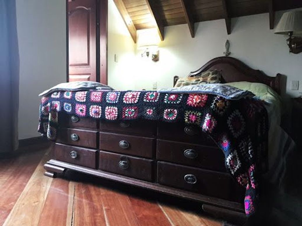 Casa de 5 alcobas en venta en Ilarco, Bogotá, 380 m² · foto 10 de 20