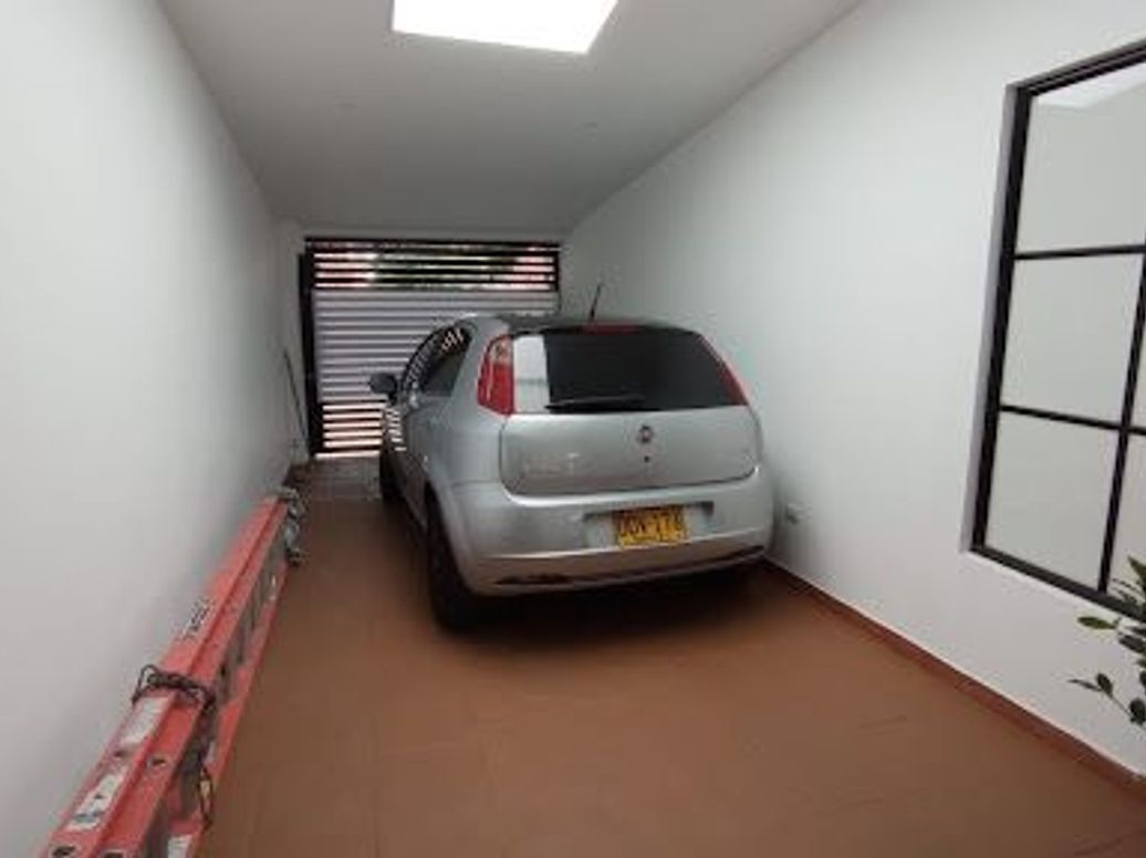 Casa de 3 alcobas en venta en Cedritos, Bogotá, 242 m² · foto 5 de 20