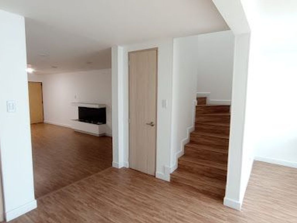 Casa de 3 alcobas en venta en Cedritos, Bogotá, 242 m² · foto 4 de 20