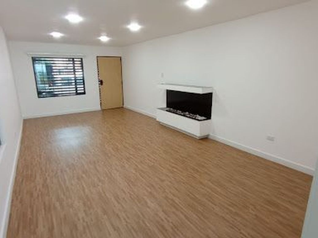 Casa de 3 alcobas en venta en Cedritos, Bogotá, 242 m² · foto 2 de 20