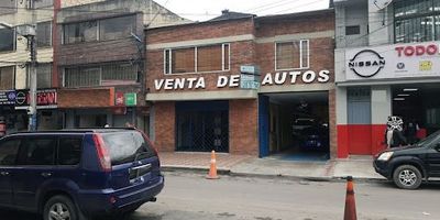 Venta de Bodega Siete de Agosto, 478 metros cuadrados de área construida. 400 metros de área de terreno, Diez metros de frente por cuarenta metros de fondo, 360 metros cuadrados de bodega, pisos en concreto con pintura epóxica de alto tráfico. Tres baños. Altura de entrada 3,20 metros, altura en parte interior 8 metros. Local de 40 metros. Oficinas de 78 metros en segundo piso, pisos en madera laminada. Vías de acceso carrera veinticuatro, calle sesenta y tres, calle sesenta y ocho, carrera treinta.