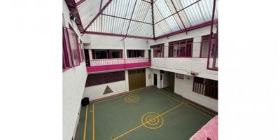 TENEMOS PARA VENTA MAGNIFICA BODEGA EDIFICIO  EN LA ZONA INDUSTRIAL DE PUENTE ARANDA

AREA TOTAL CONSTRUIDA 1632M2

AREA PRIMER PISO 675M2

AREA SEGUNDO PISO 602M2

AREA TERCER PISO 274

AREA CUARTO PISO 82M2

CAPACIDAD ELECTRICA 35KVA

TIENE DOS INGRESOS POR LAS CARRERAS 

24 M DE FRENTE SOBRE CARRERA 


 VALOR EN VENTA $2.700.000.000 
 NEGOCIACION DIRECTA CON LOS PROPIETARIOS
 VISITA CON CITA PREVIA

