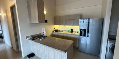 ¡Vive la tranquilidad y el disfrute de la naturaleza en El Retiro, Antioquia!
En venta acogedor apartamento de 82.8 m² en el exclusivo sector Pantanillo, rodeado de naturaleza y con acabados de excelente calidad.

Características destacadas:
Alcoba principal con vestier y baño privado
2 alcobas auxiliares con clósets
1 baño auxiliar completo
Cocina integral
Zona de ropas
Balcón con hermosa vista verde y a la montaña
Acabados top
Parqueadero sencillo
Ubicado en un tercer piso sin ascensor, último piso.

Hace parte de una unidad exclusiva en El Retiro con amenidades que brindan confort y bienestar en un entorno campestre:
Vigilancia privada y portería 24 horas: Brindando seguridad constante a los residentes.
Zonas húmedas: Incluyen piscina y turco para el disfrute y relajación.
Gimnasio: Espacio equipado para la actividad física.
Cancha deportiva: Para la práctica de diferentes deportes.
Zonas verdes: Áreas naturales que ofrecen un ambiente tranquilo y agradable.

Información financiera:
Valor de administración: $350.000
Impuesto predial anual: $1.500.000
Precio de venta: $575.000.000
¡El mejor de la zona!
Estrato 5

¡Ideal para quienes buscan comodidad, elegancia y contacto con la naturaleza a solo 45 minutos de Medellín! Contáctanos para agendar tu visita.