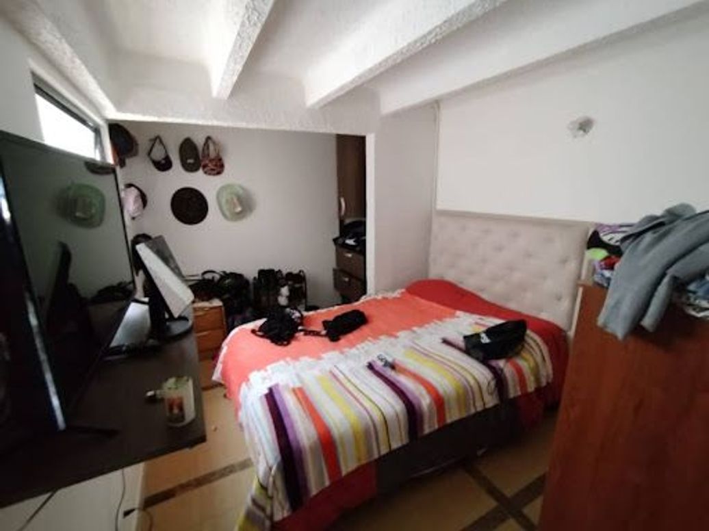 Casa de 4 alcobas en venta en Villas De Granada, Bogotá, 150 m² · foto 15 de 16