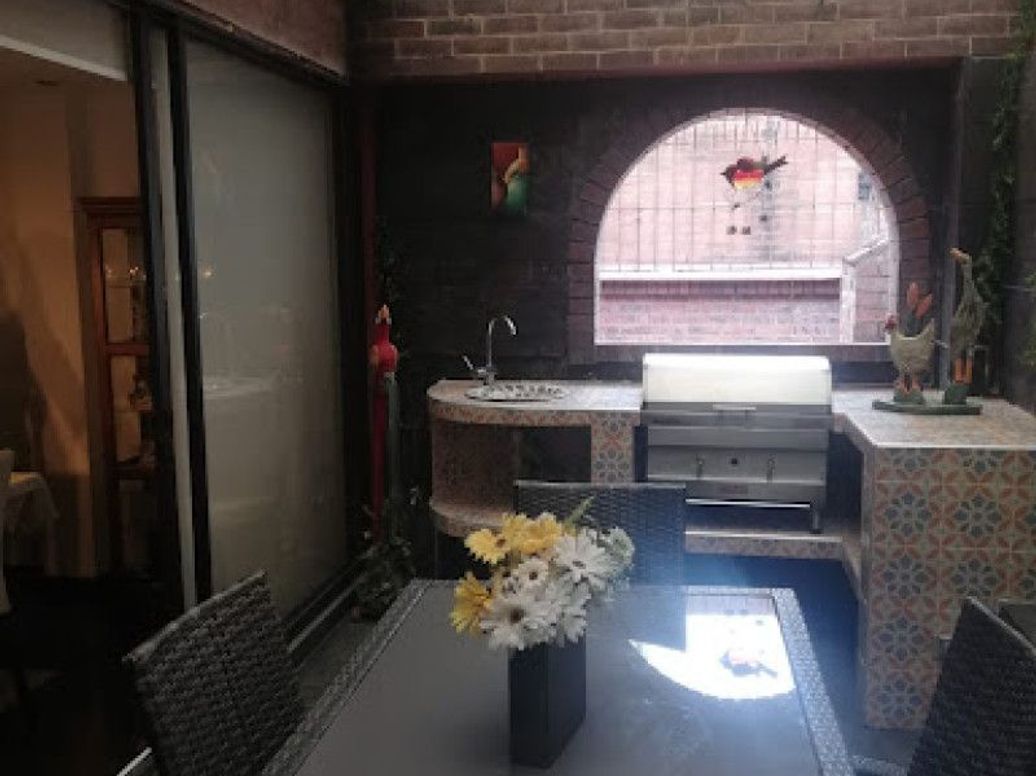 Casa de 4 alcobas en venta en Santa Bibiana, Bogotá, 290 m² · foto 6 de 20