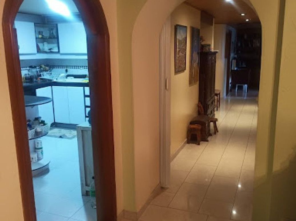 Apartamento de 3 alcobas en venta en Bellavista, Bogotá, 146 m² · foto 8 de 20