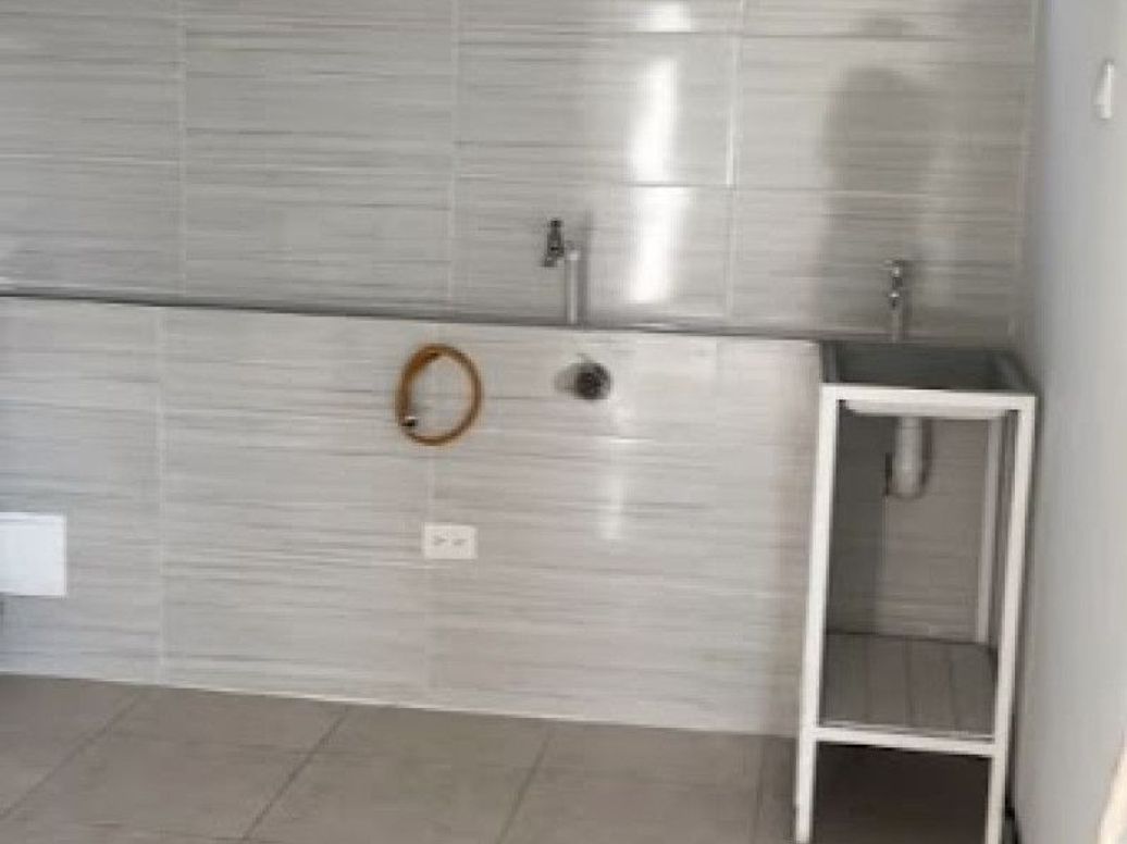 Apartamento de 3 alcobas en venta en Casa Blanca Et. I, Bogotá, 50 m² · foto 2 de 10