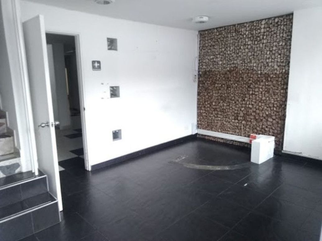 Casa de 13 alcobas en venta en Santa Ana Occidental, Bogotá, 524 m² · foto 16 de 20