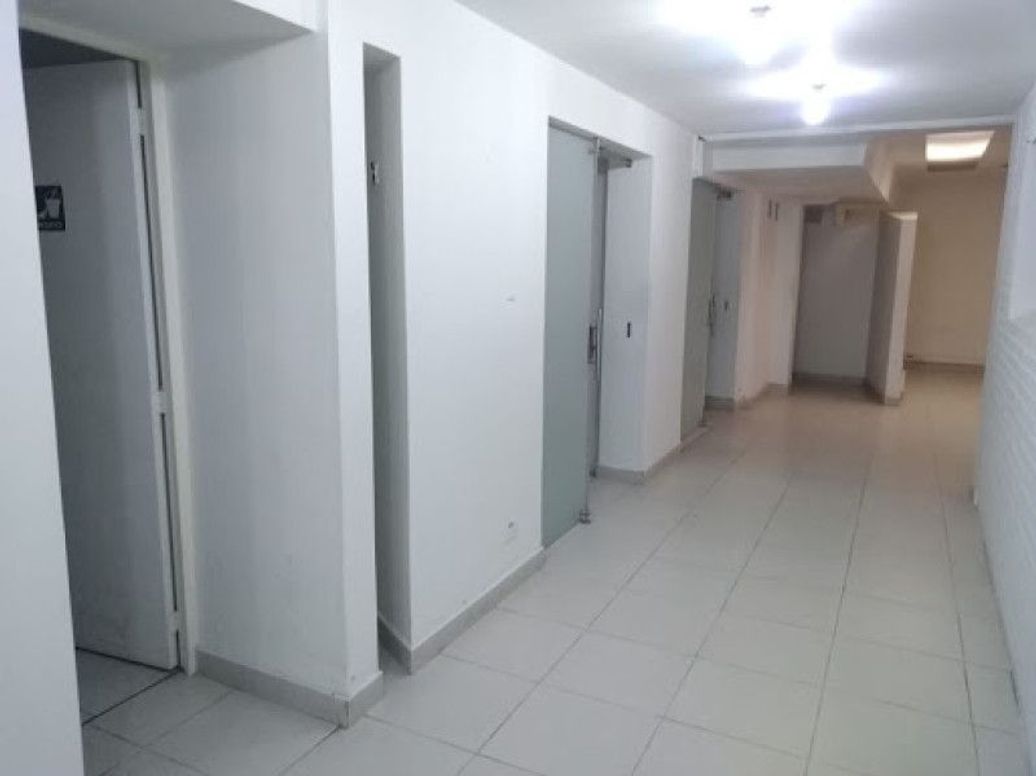 Casa de 13 alcobas en venta en Santa Ana Occidental, Bogotá, 524 m² · foto 6 de 20