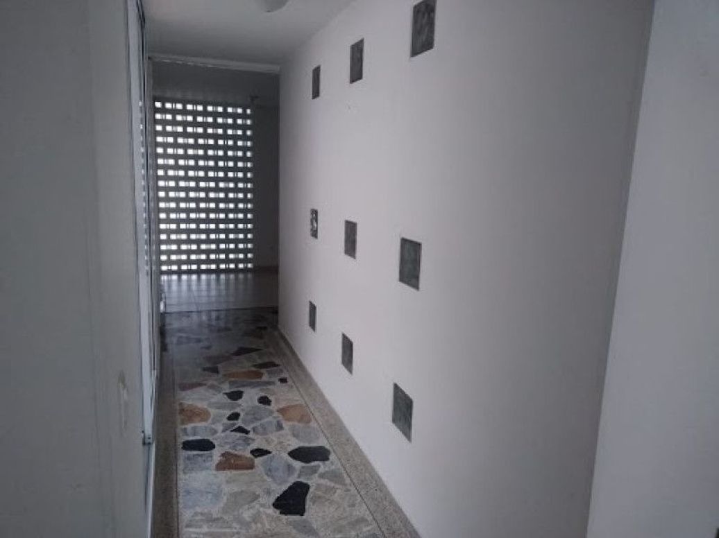 Casa de 13 alcobas en venta en Santa Ana Occidental, Bogotá, 524 m² · foto 4 de 20