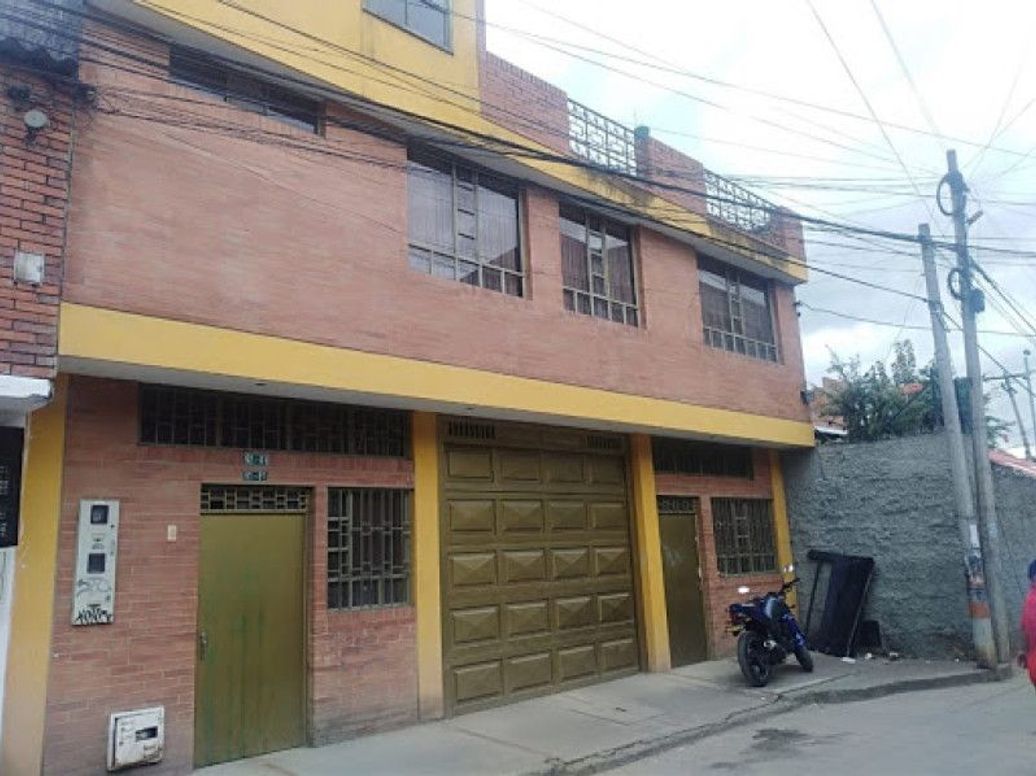 Casa de 4 alcobas en venta en Salitre Et. Ii, Bogotá, 256 m² · foto 2 de 20