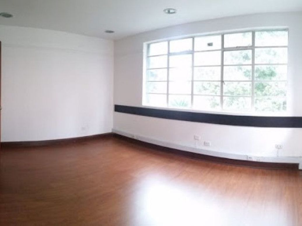 Casa de 9 alcobas en venta en Armenia, Bogotá, 440 m² · foto 5 de 13