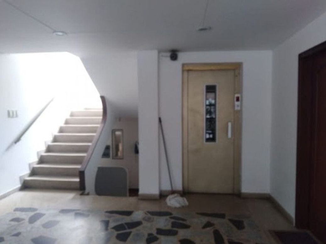 Apartamento de 3 alcobas en venta en Santa Bibiana, Bogotá, 177 m² · foto 2 de 16