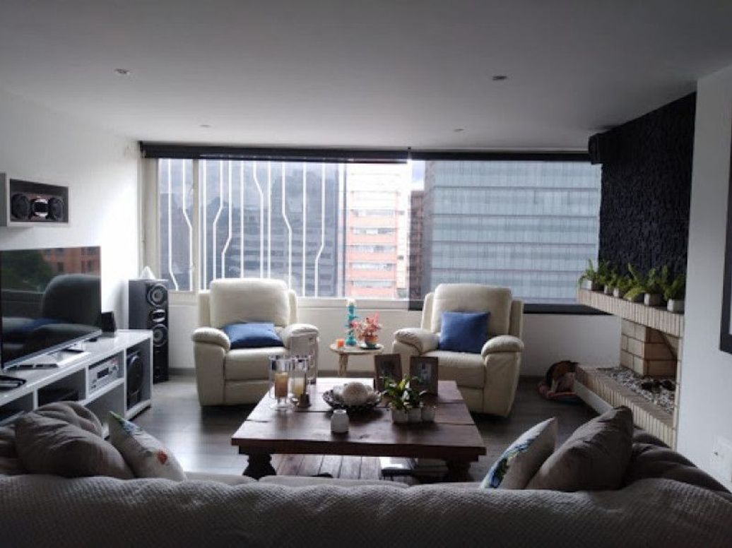Apartamento de 3 alcobas en venta en Santa Bibiana, Bogotá, 177 m² · foto 4 de 16