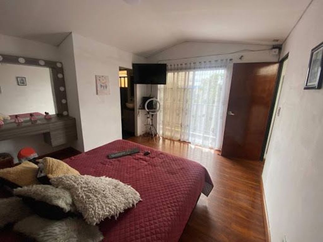 Casa de 7 alcobas en venta en Villas De Granada, Bogotá, 150 m² · foto 5 de 20