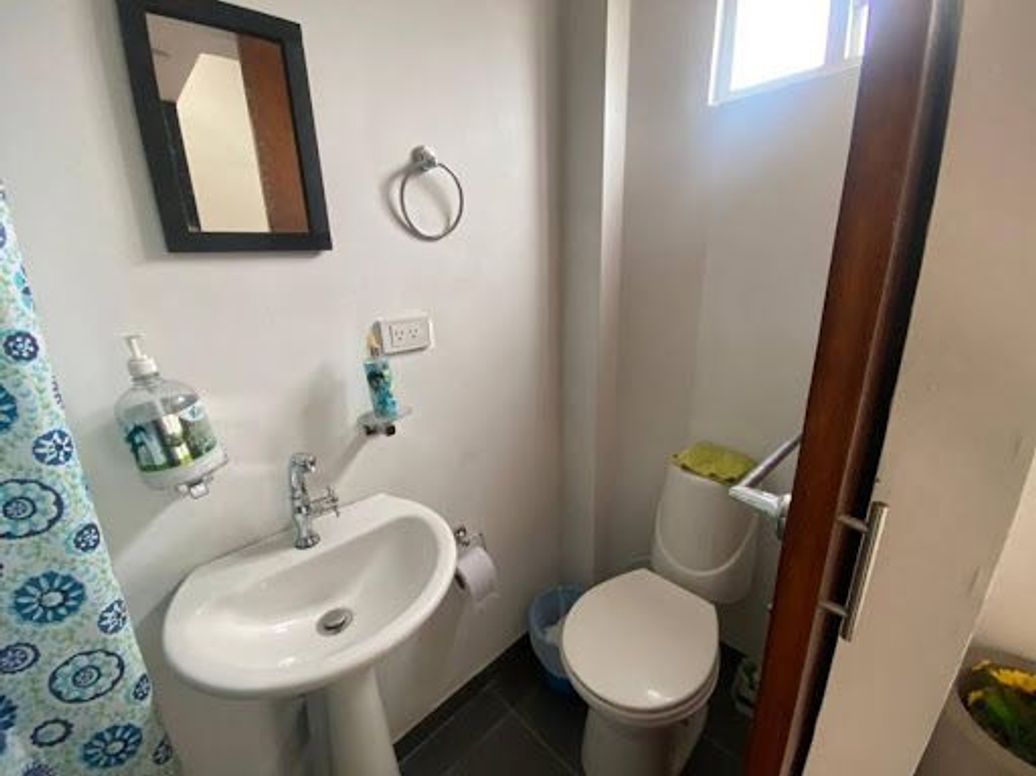 Casa de 7 alcobas en venta en Villas De Granada, Bogotá, 150 m² · foto 8 de 20