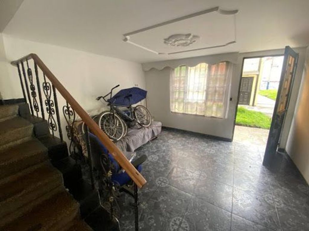 Casa de 7 alcobas en venta en Villas De Granada, Bogotá, 150 m² · foto 20 de 20