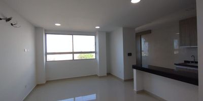 Apartamento en venta en Villa Andalucía, ubicado en unidad cerrada cerca a parques, colegios, restaurantes, rutas de transportes publico. Cuenta con 3 habitaciones,  2 baños, sala comedor, estar de tv, pisos en porcelanato y ceramica, estufa, campana y hornos empotrados, cocina integral con mesón en granito, habitacion de servicio, baño de servicio, zona de ropas. En conjunto cerrado salon comunal, parques infantiles, vigilancia.
