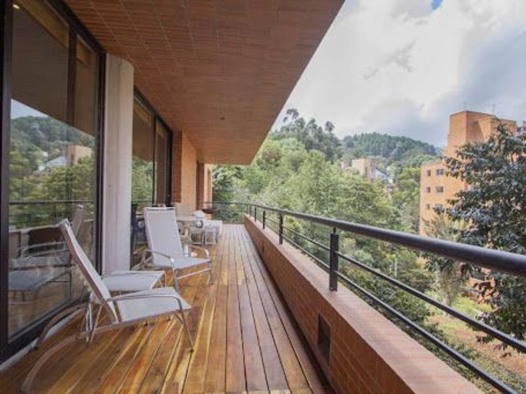 Apartamento de 3 alcobas en venta en Santa Barbara Alta, Bogotá, 217 m² · foto 8 de 20