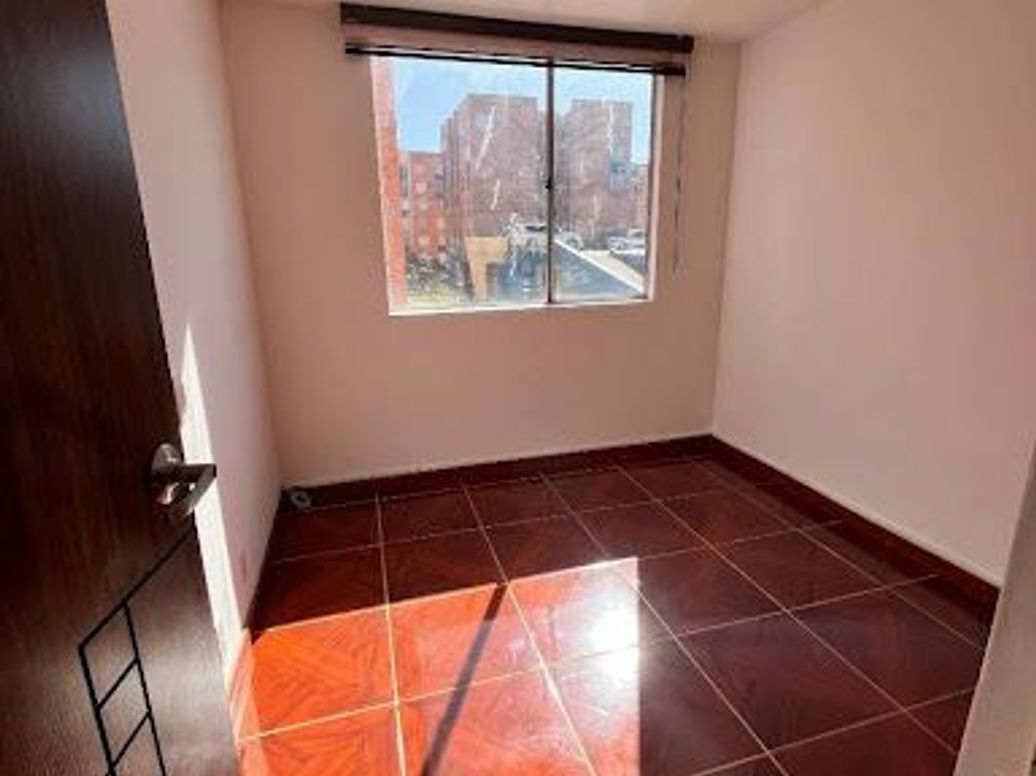 Apartamento de 3 alcobas en venta en San Cipriano, Bogotá, 50 m² · foto 13 de 18