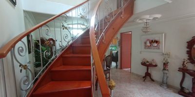Casa Arriendo 151 mts Antioquia RIONEGRO SAN ANTONIO Código Coninsa:90407