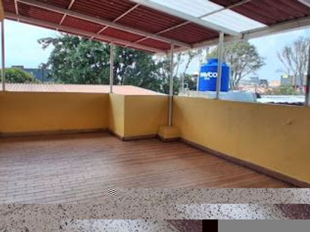 Casa de 13 alcobas en venta en La Granja, Bogotá, 518 m² · foto 15 de 20