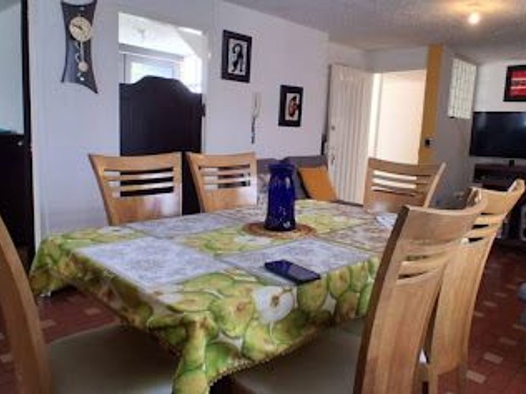 Casa de 13 alcobas en venta en La Granja, Bogotá, 518 m² · foto 2 de 20