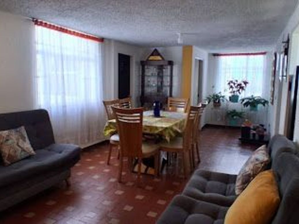 Casa de 13 alcobas en venta en La Granja, Bogotá, 518 m² · foto 4 de 20