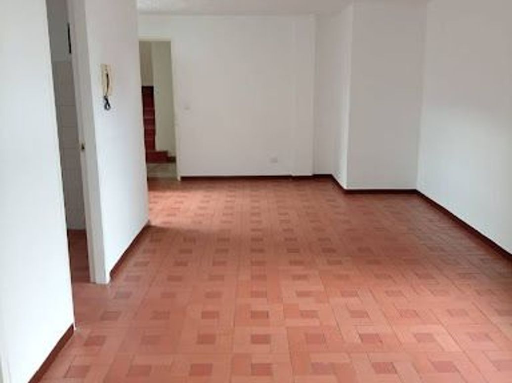 Casa de 13 alcobas en venta en La Granja, Bogotá, 518 m² · foto 12 de 20