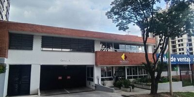 SANTA ISABEL, FIORINO APARTAMENTOS, ESTRENAR, PISO 15, MODERNO, ILUMINADO, 87 M2, CONSTA DE: SALACOMEDOR, SALA DE ESTAR O TV O TERCERA ALCOBA, COCINA INTEGRAL COMPLETA TIPO AMERICANO, BALCON, DOS (2) ALCOBAS, PRINCIPAL CON VESTIER, BAÑO Y AIRE ACONDICIONADO, BUENOS ACABADOS, UN PARQUEADERO EN SOTANO.  PISCINA, GIMNASIO, PARQUE JUEGOS, ZONAS HUMEDAS, SALON PARA EVENTOS, VIGILANCIA 24 HORAS, EXCELENTE UBICACION, MUY CENTRAL., FACILIDAD DE TRANSPORTE, ESTRATO 5.