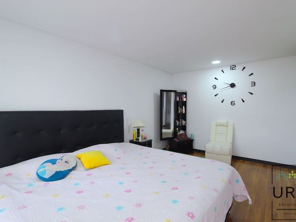 Apartamento de 3 alcobas en venta en Cjr Portus, Bogotá, 163 m² · foto 11 de 20