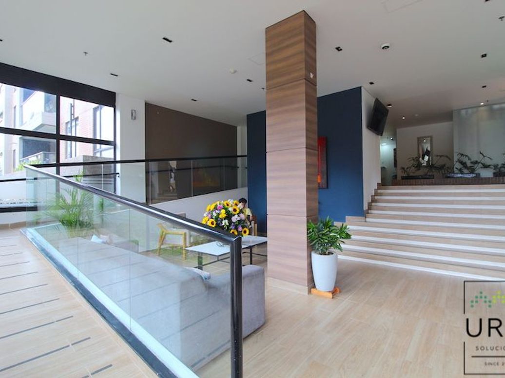 Apartamento de 3 alcobas en venta en Cjr Portus, Bogotá, 163 m² · foto 2 de 20