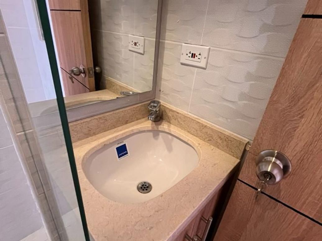 Apartaestudio en venta en La Libertad, Bogotá, 33 m² · foto 6 de 8