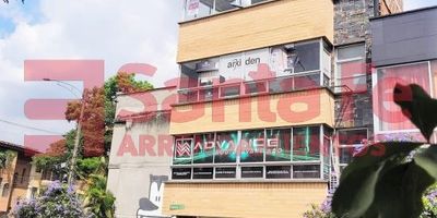 LAVADERO, INSTALACION DE LAVADORA, LAVATRAPERO, ZONA DE ROPAS, ALACENAS EN COCINA, REJA DE SEGURIDAD ENPUERTA PPAL.
ESTRATO COMERC
CUALQUIER DESTINACION