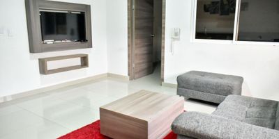 PRECIO DE OPORTUNIDAD ,,,,,,,VENDO 2, 3,4 5 apartamentos de dos ambientes Apartamento 
40Metros cuadrados
2 ambientes
Ascensor
Parqueadero
Recepción las 24 horas 
Edificio de 6 apartamentos por piso 
Pscina con chorrera 
2 jacuzzi
Salón de eventos Cocina
Aire acondicionado
Calentador
Baño privado 
Cerradura inteligente de aproximación
 en  el corazón de la ciudad, se encuentra este encantador apartamento de 40 metros cuadrados. Con una distribución inteligente que maximiza cada espacio, esta propiedad ofrece una habitación acogedora, un baño elegante y un parqueadero privado. Su diseño moderno y funcional crea un ambiente acogedor y confortable para sus residentes. Además, su ubicación estratégica brinda fácil acceso a servicios, comercios y transporte público. Una oportunidad única para aquellos que buscan un hogar práctico y bien ubicado en la ciudad. ¡No pierdas la oportunidad de conocer este lugar que podría convertirse en tu nuevo hogar! Katalina cardona 3008009649