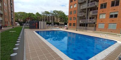 CÓDIGO WASI: 8278FR311  Un apartamento en estado de obra gris con un diseño pensado para maximizar el espacio y la luminosidad, esta propiedad ofrece dos habitaciones y otra que podría ser acondicionada como estudio, balcón, zona de lavado y dos baños. Ya sea para residencia propia o como inversión, esta propiedad ofrece un potencial ilimitado para aquellos que buscan calidad, confort y exclusividad.

El conjunto residencial ofrece una amplia gama de comodidades para el disfrute de sus residentes. Desde una amplia porteria, parqueadero, vigilancia veinticuatro horas, salón comunal, cancha de basketball y futbol, zonas verdes hasta piscina y zona de recreación para niños. Aquí encontrarás todo lo necesario para vivir una vida plena.

No pierda la oportunidad de formar parte de esta experiencia única.
