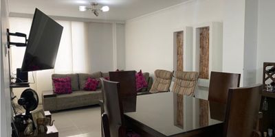Código:  696FR0149. SE VENDE APARTAMENTO EN MARAYA CON BODEGA PRIVADA DE CIENTO SEIS METROS CUADRADOS, el apartamento consta de tres amplias habitaciones, la principal con baño privado, baño social, todas con closets, sala-comedor muy amplia y cocina integral, tiene un cuarto con baño para el servicio o estudio, incluye una bodega privada de ciento seis metros cuadrados en sótano, se encuentra en un sector muy exclusivo, cerca al centro de la ciudad y equidistante a todos los sectores, esta cerca a universidades, colegios y almacenes de grandes superficies, con varias vías de acceso y muy buen transporte publico  
